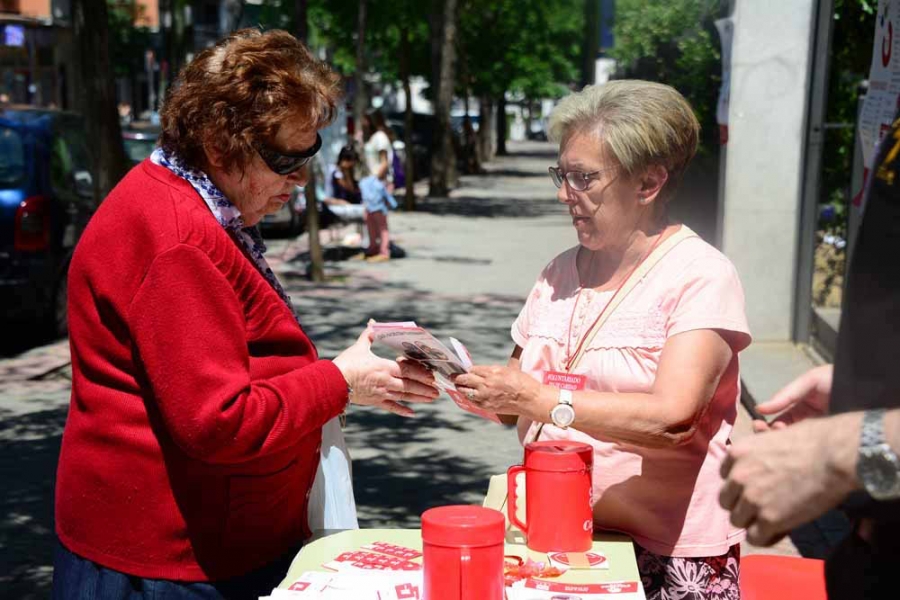 Cáritas Madrid celebra el Día de Caridad en la calle con 556 mesas informativas en toda la ciudad