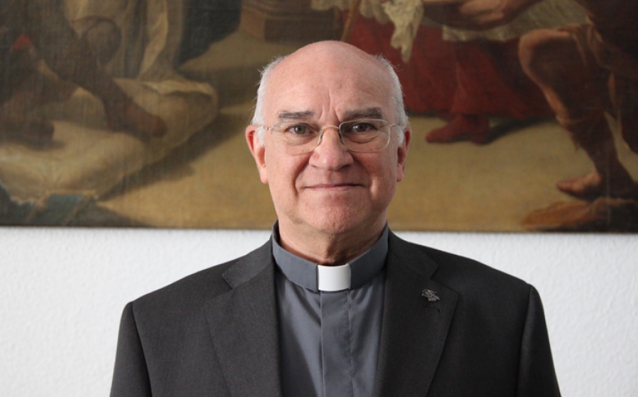 El vicario episcopal Ángel Camino imparte una tanda de ejercicios para jóvenes