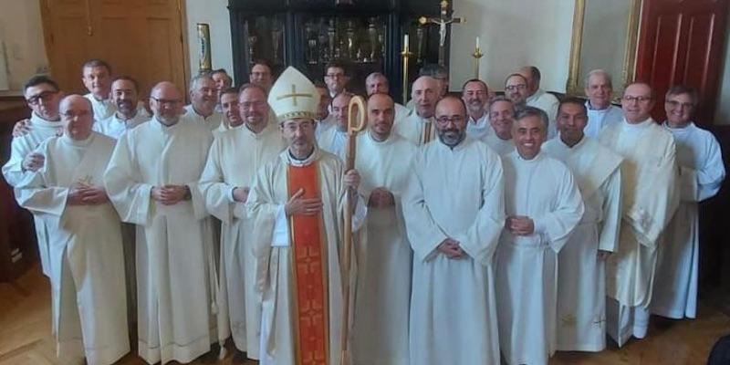 El Seminario Conciliar acoge el encuentro del cardenal Cobo con la fraternidad diaconal