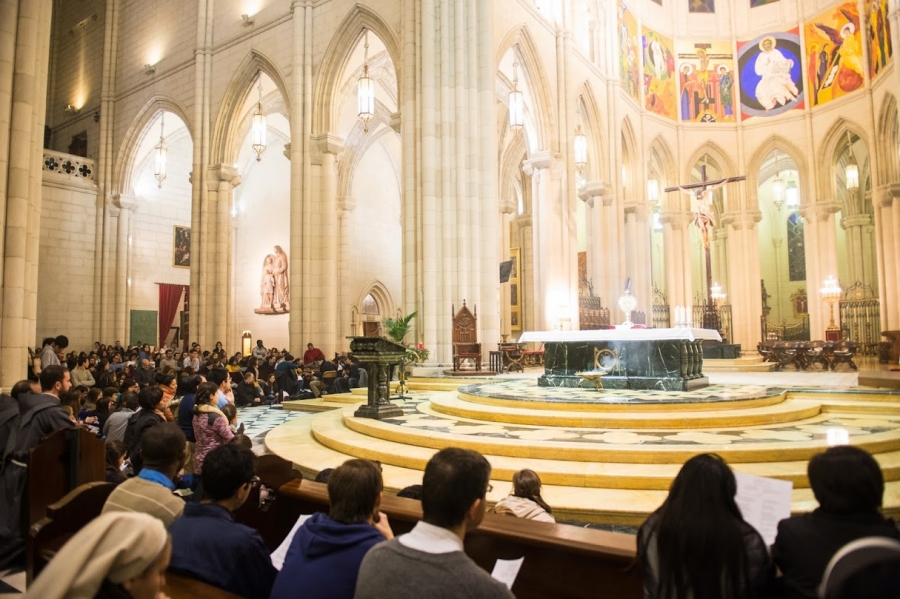 Las vigilias de oración de jóvenes con el arzobispo en la catedral se reanudan este viernes