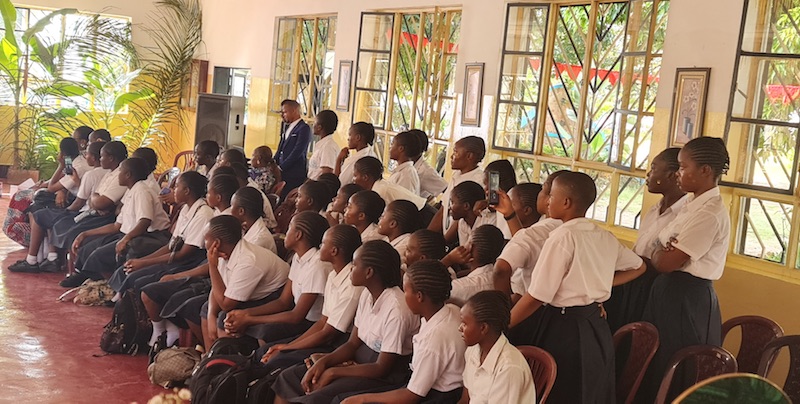 Alumnos Colegio Africa