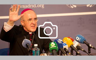 Galería fotográfica - Rueda de prensa de monseñor Carlos Osoro como cardenal electo