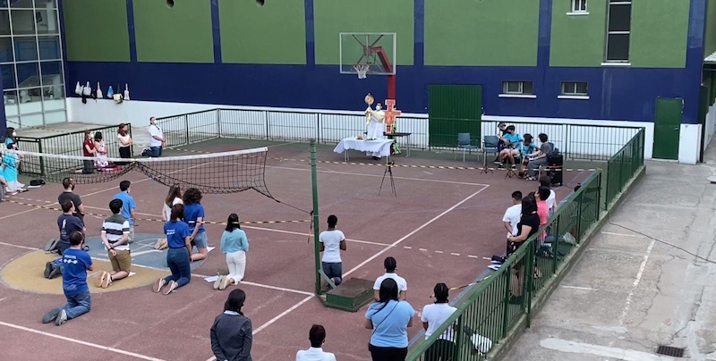 DetalleAdoracionPandemia2