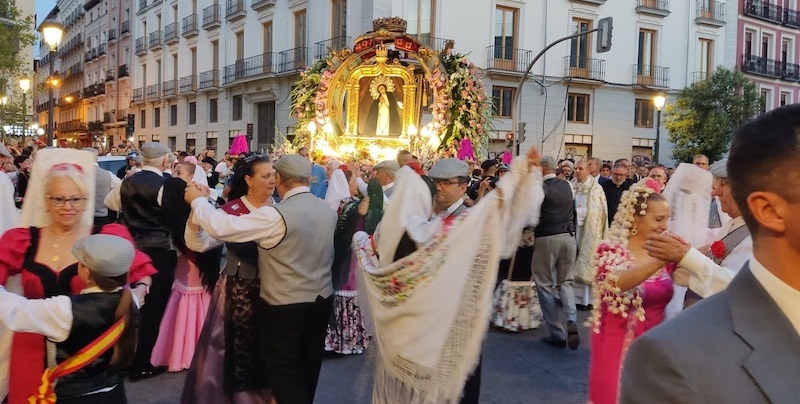 DetalleBailesCastizosLatina