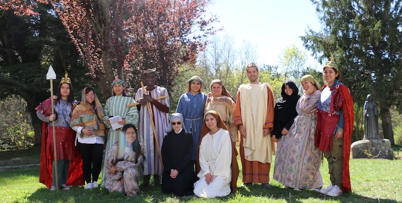 DetalleJovenesSemanaSanta23