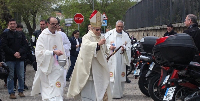 Detalle Bendicion Motos Navalagamella