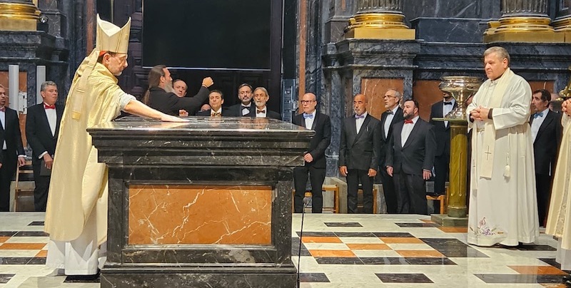 Detalle Cobo Uncion Altar SAA Jun24