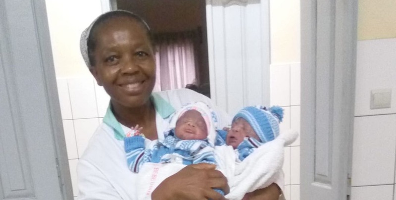 Hermana Claire Bebes