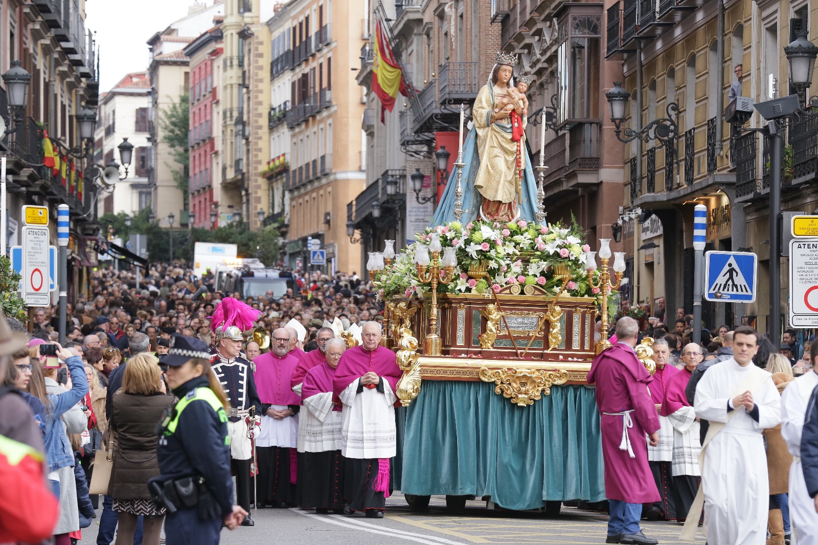 almudena procesion