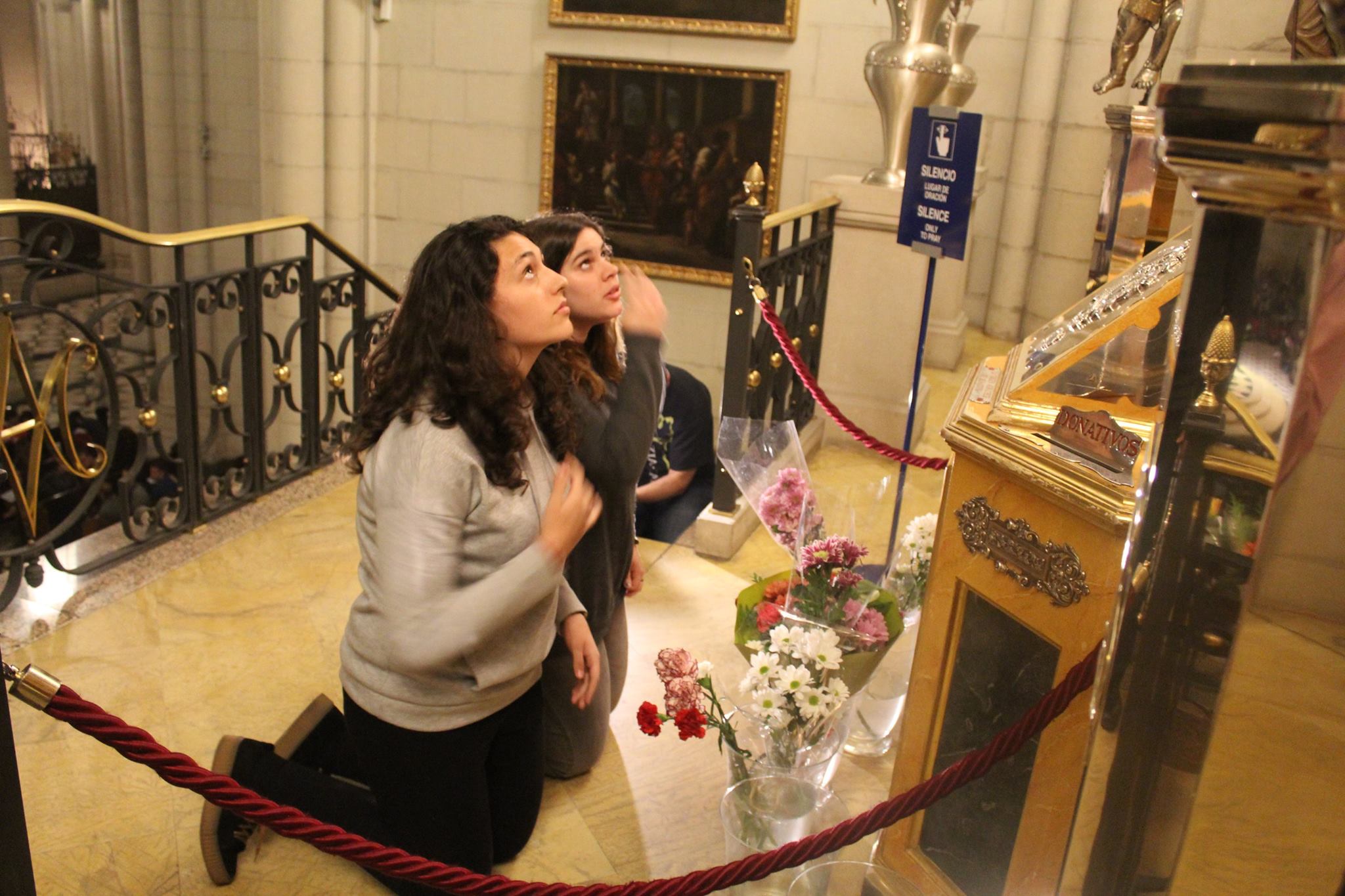 chicasvigiliaoracion