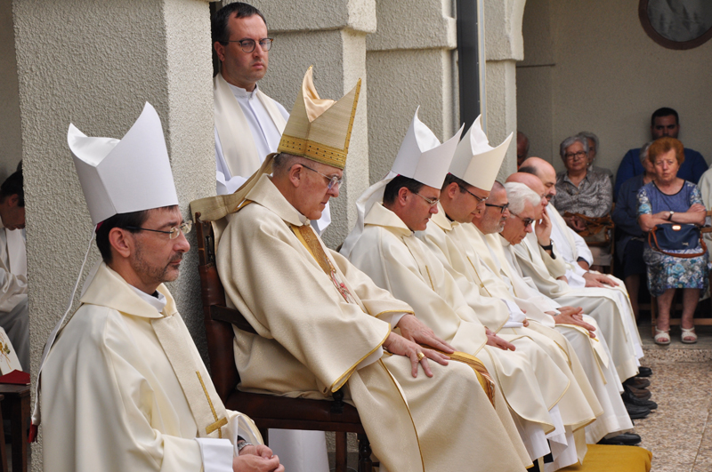 FiestaJesucristoSumoEternoSacerdote CardenalOsoroYobisposAuxiliares
