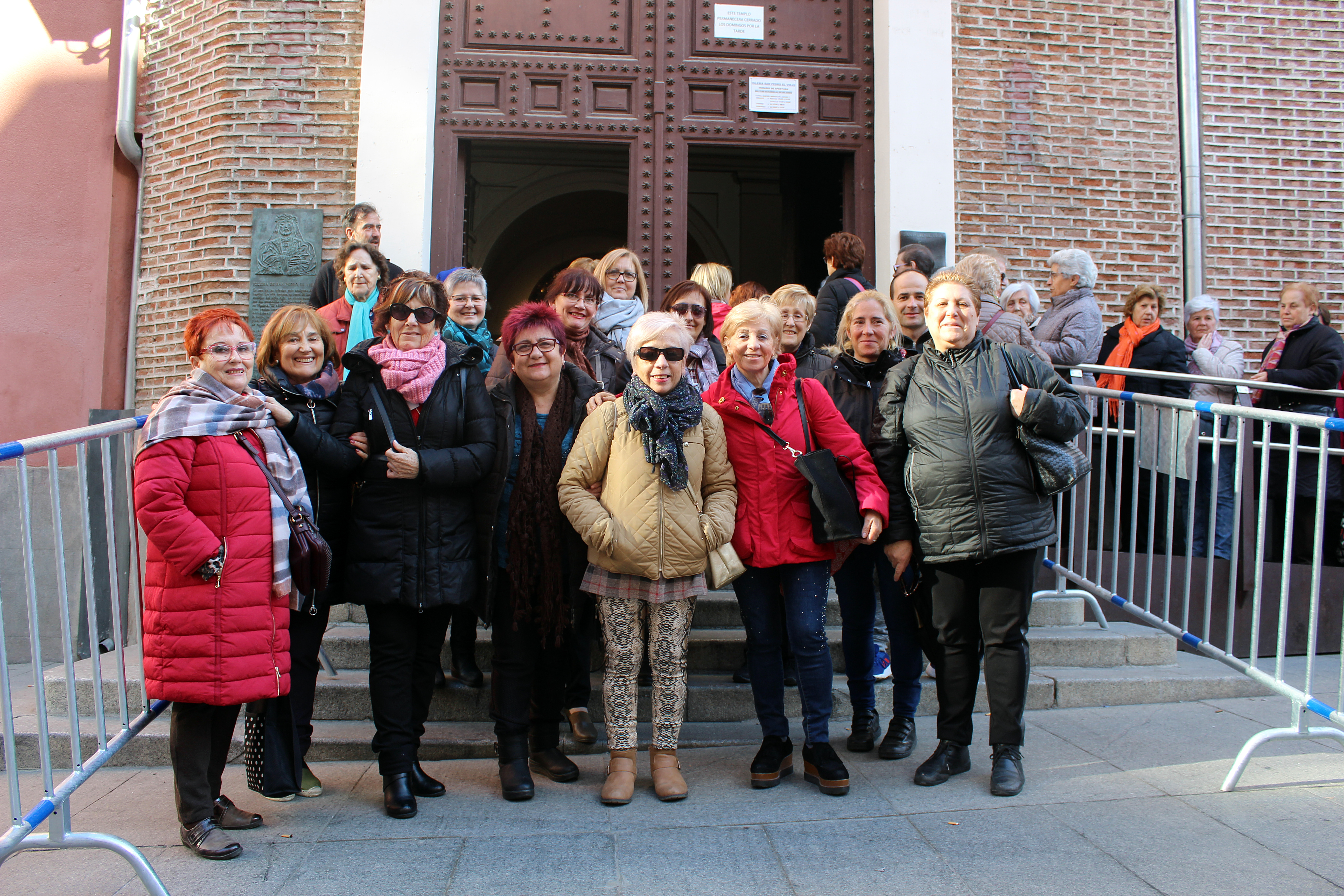 Besapie JesusElPobre GrupoValencia