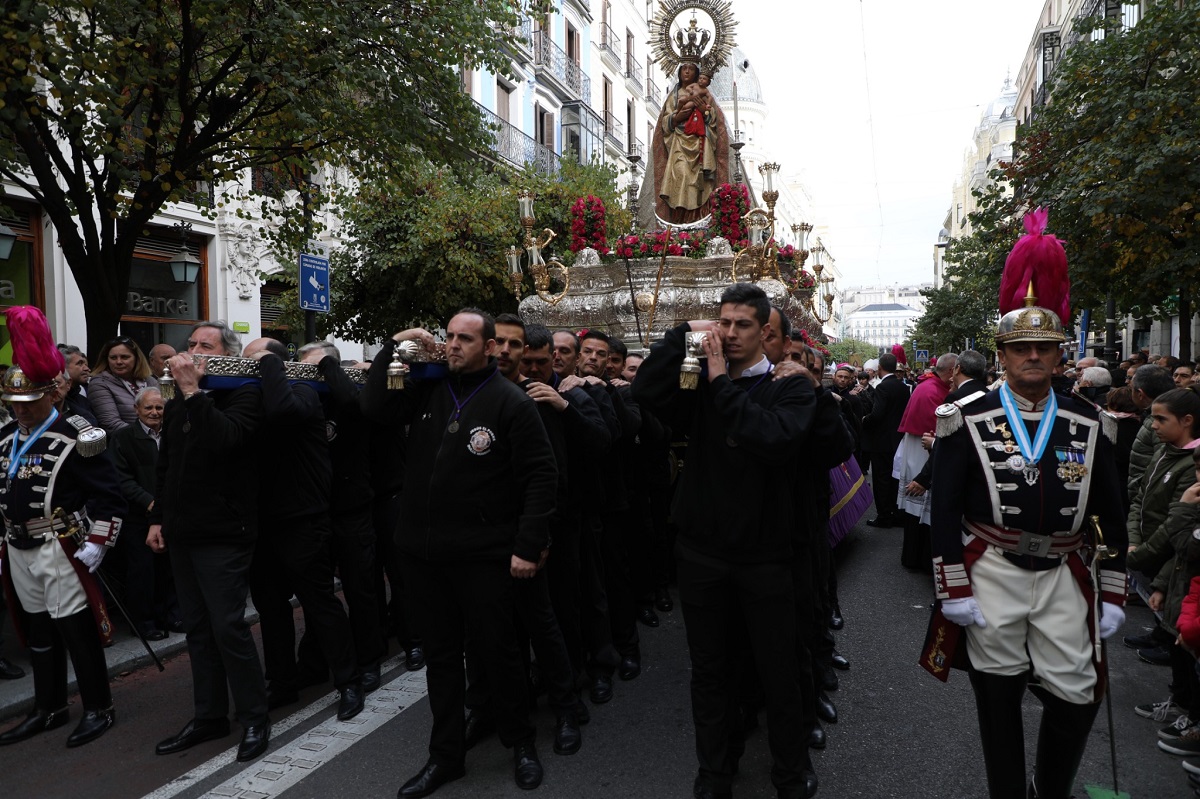 almudena 2019 anderos jesus pobre procesion