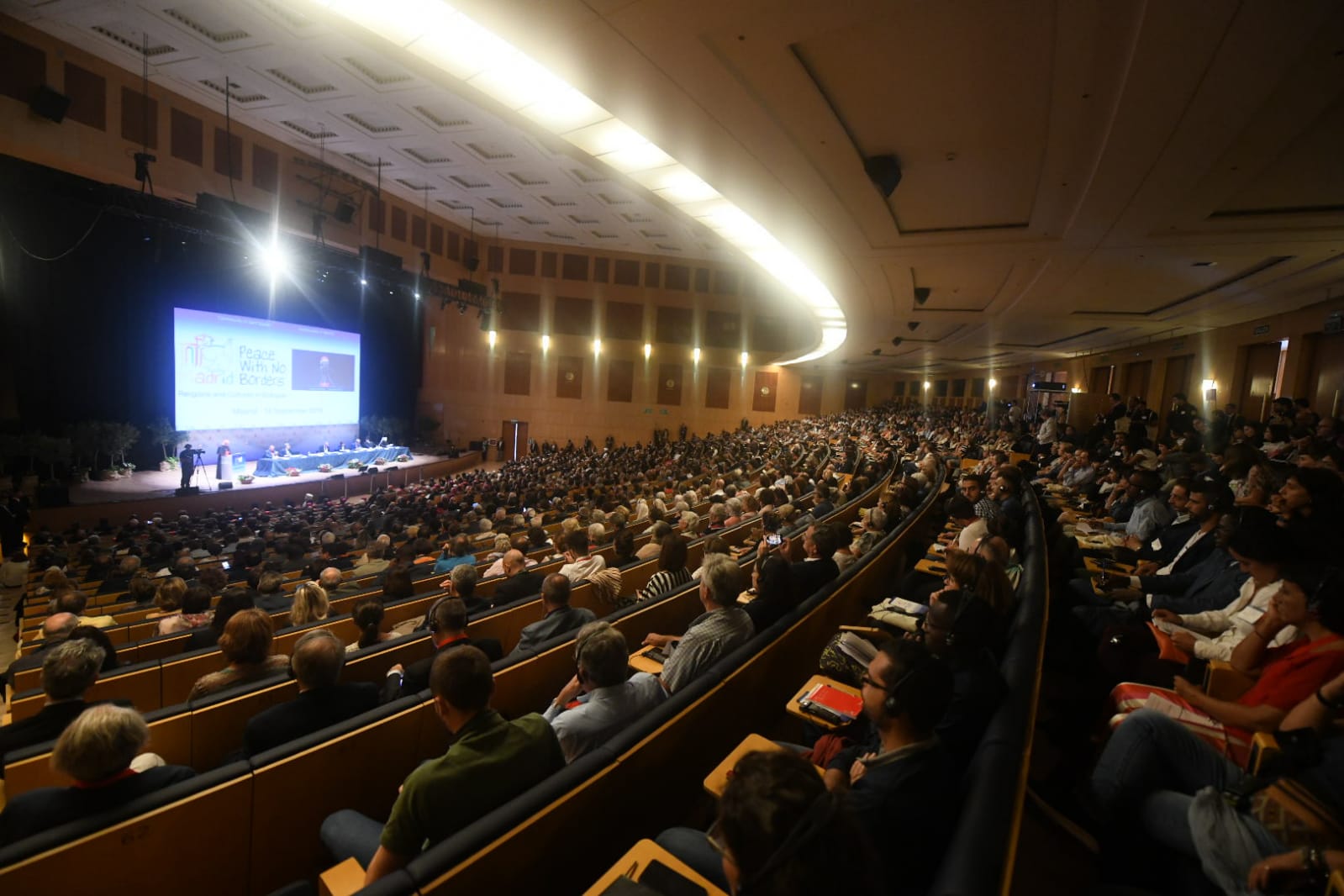 inauguracion paz sin fronteras publico