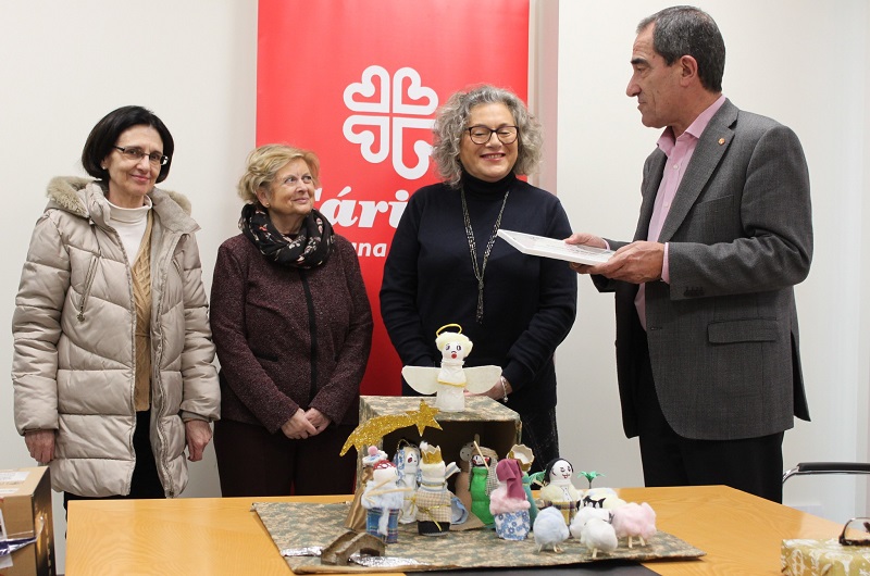belen infantil grupal caritas