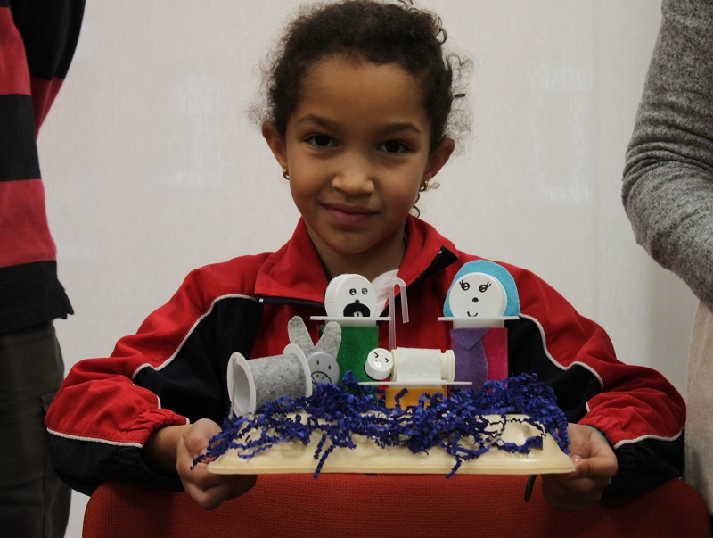 belen infantil solo caritas