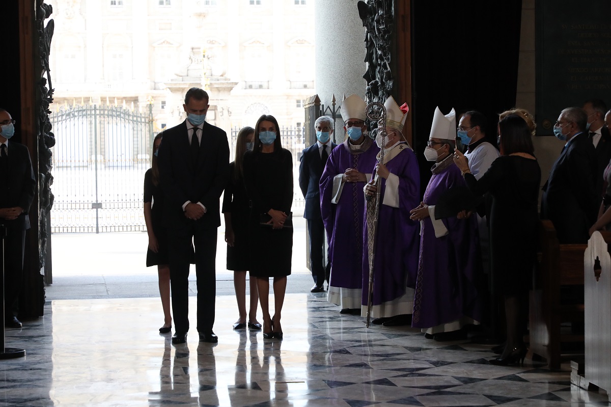 funeral almudena reyes obispos