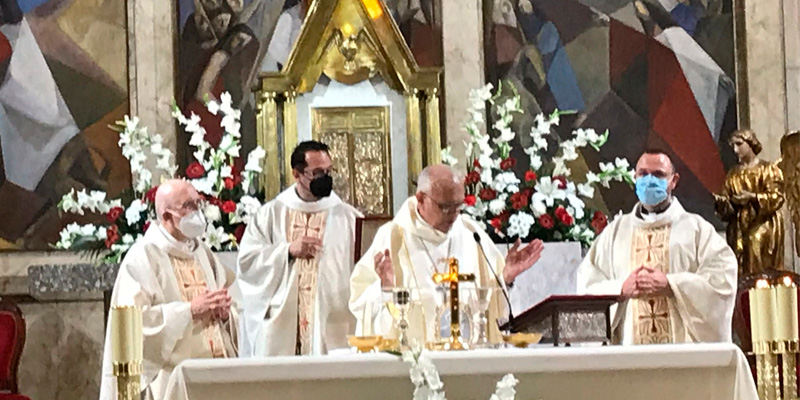 Reliquia medico pobres 800x400 3