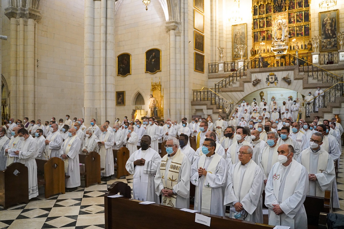 misa crismal osoro sacerdotes