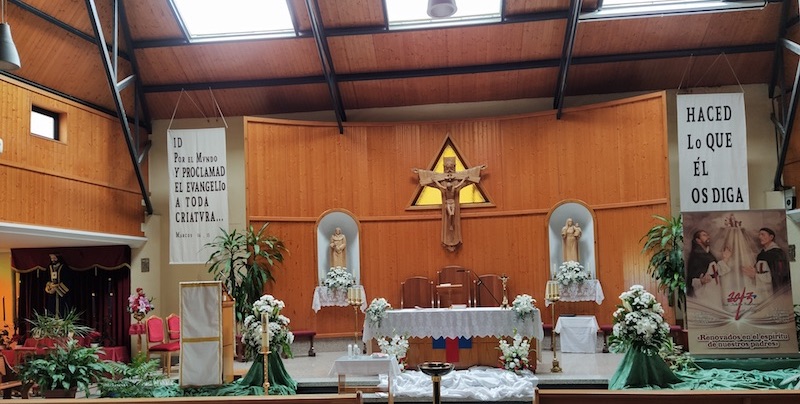 Detalle Interior Parroquia Aluche
