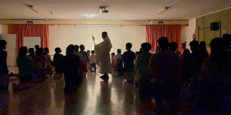 Campamento san lucas adoracion