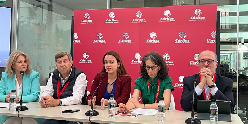 Caritas empleo mesa