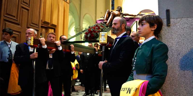 Cristo toreros capote