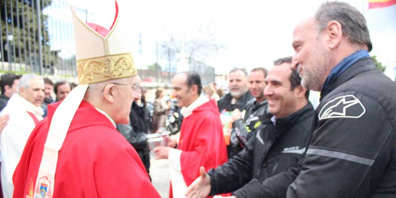 Peregrinacion motera saludo