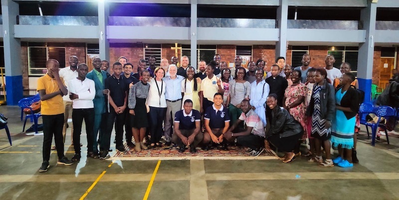 DetallePeregrinosUganda