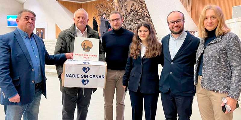 Nadie sin cenar grupo