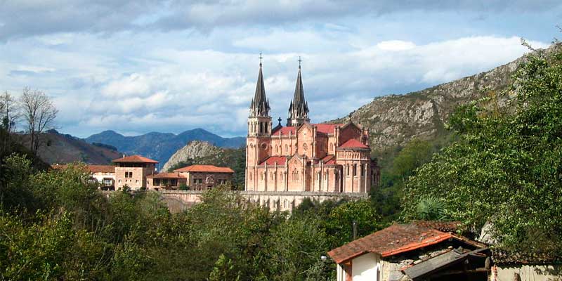 JEMJ panoramica Covadonga