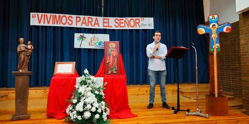 Cruz cursillos vigilia alvaro