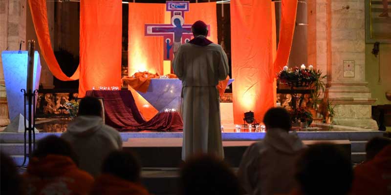 Taize adoracion 8x4