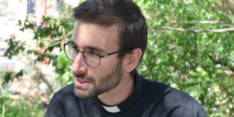 Alonso Salcedo perfil 8x4