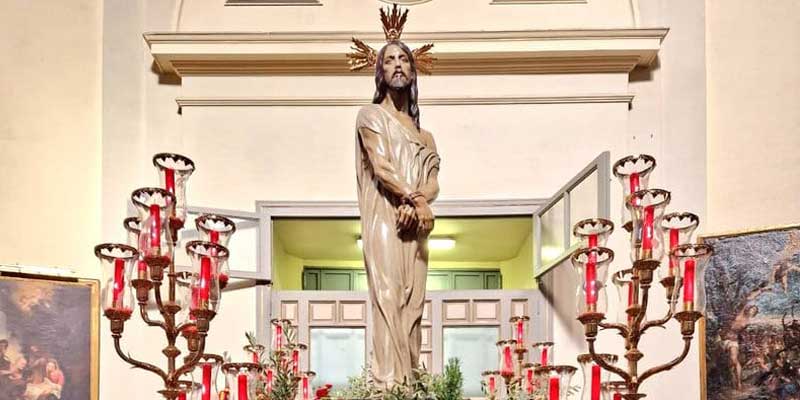 Divino cautivo trono ok 8x4