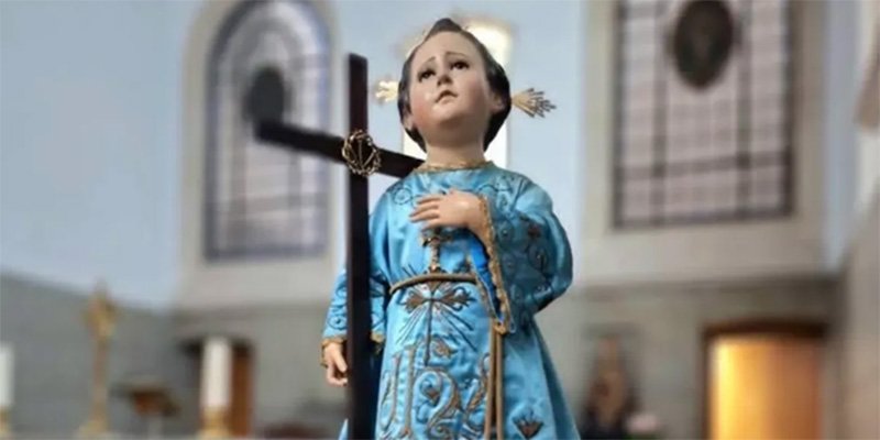 Nino remedio azul