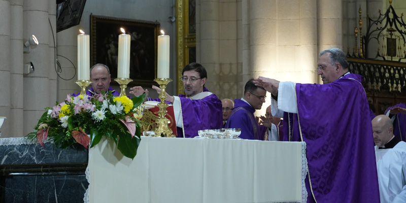 Funeral trenes ok consagracion