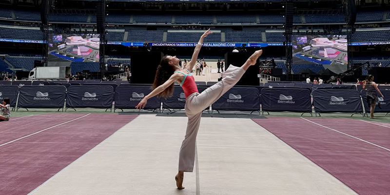 Bailarina bernabeu pierna