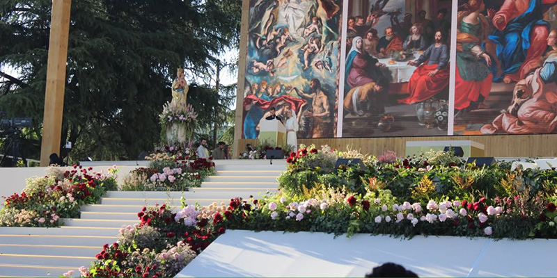 Flores Papa vigilia
