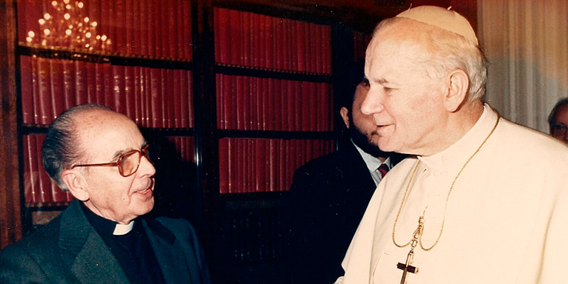 Sebastian gaya clausura papa