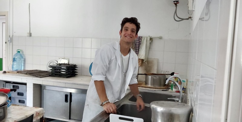 Nacho Pintura Cocina Misioneras Albania