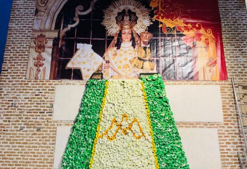 virgen de la paz flores