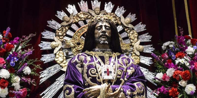 El padre Benjam&iacute;n Echeverr&iacute;a preside los cultos organizados por la Archicofrad&iacute;a de Jes&uacute;s de Medinaceli en honor a su titular