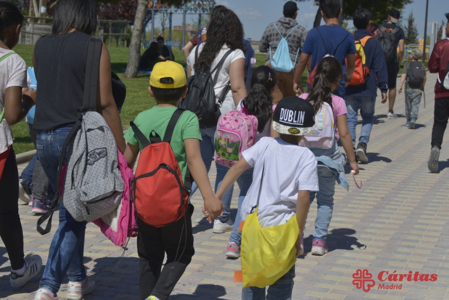 C&aacute;ritas Madrid refuerza su actividad con los menores este verano, con 16 colonias urbanas