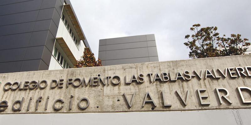 El vicario episcopal de la VIII mantiene un encuentro con alumnos del colegio Fomento Las Tablas que van a recibir la Confirmación