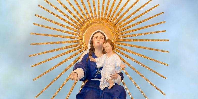 Nuestra Señora de Loreto organiza una novena en honor a la Virgen, patrona de la aviación y de los hogares cristianos