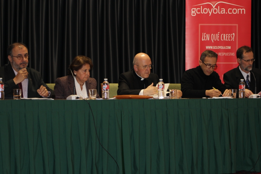 Pablo Guerrero, SJ, autor de 'Mucho m&aacute;s que dos': &laquo;'Amoris laetitia' es Evangelio es estado puro&raquo;