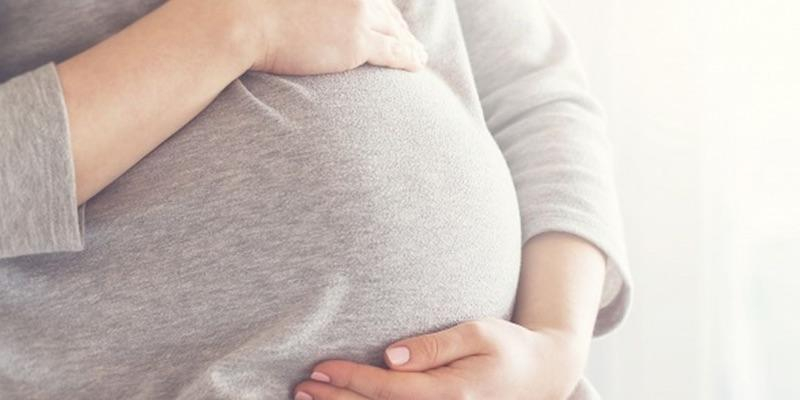 La Facultad de Derecho de Comillas presenta el libro 'La gestaci&oacute;n subrogada: Una mirada multidisciplinar'