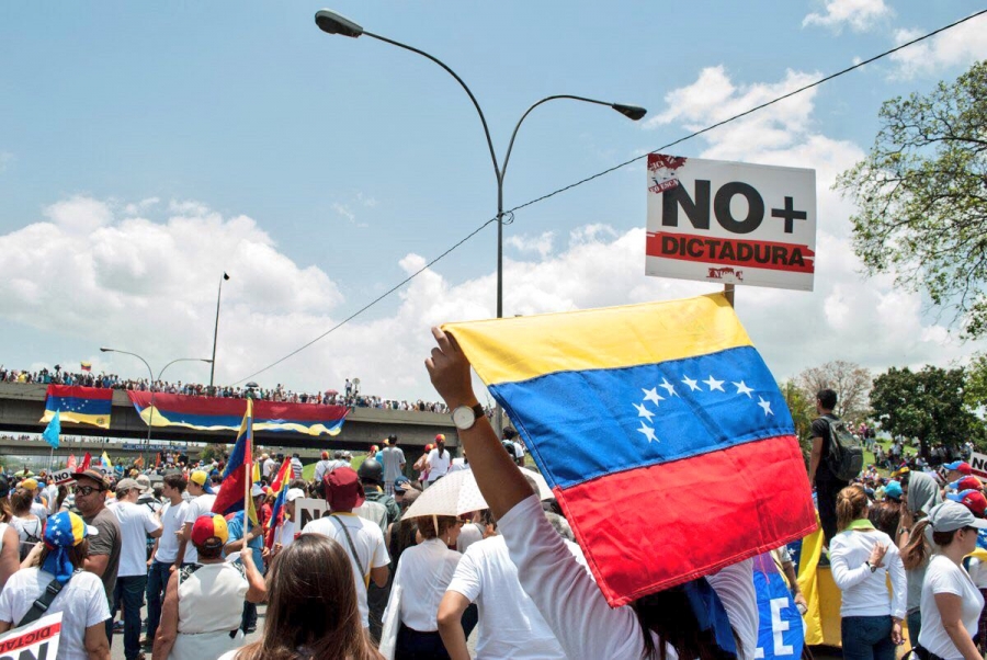 La violencia viene por la represi&oacute;n del Estado, advierte cardenal en Venezuela