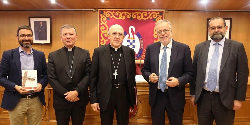 Andrea Riccardi: &laquo;El m&aacute;rtir est&aacute; siempre un poco loco por Cristo&raquo;